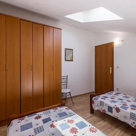 Apartment Seaside With A Swimming Pool Sevid, Trogir - 21163 *