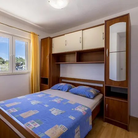 Apartmán Family-friendly With Swimming Pool Sevid - Trogir - 21163 *