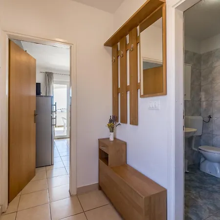 Family-friendly With Swimming Pool Sevid - Trogir - 21163 * Marina