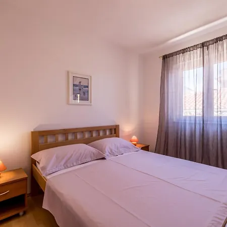 Family-friendly With Swimming Pool Sevid - Trogir - 21163